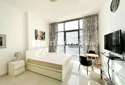 Golf view | Fully Furnished | Multiple Cheques