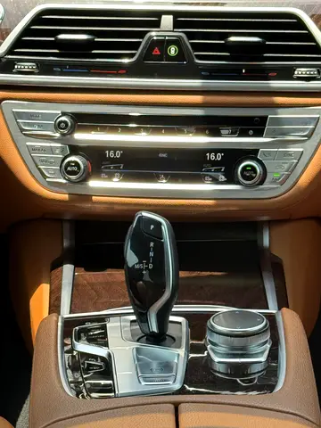 BMW 7 Series 730Li Exclusive, миниатюра 16