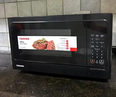 Toshiba Countertop Microwave Oven - Good Working Condition