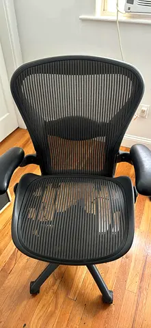 Herman miller Aeron classic model B fully loaded