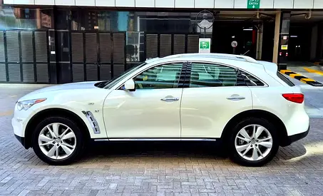 2017 Infiniti QX70 — фото 6