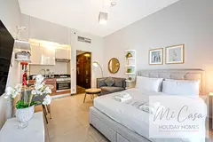 Contemporary Studio | August Deal | | Free Parking