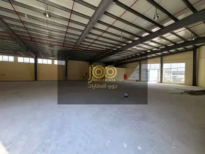 مستودع 11,500 قدم للإيجار السنوي في أم الثعوب – 70 كيلوواط