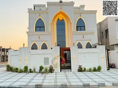 للبيع فيلا فاخرة في منطقة الحليو 1– موقع استثنائي على الشارع الرئيسي | خلف جميع الخدمات | طابقين وروف | 7 غرف ماستر