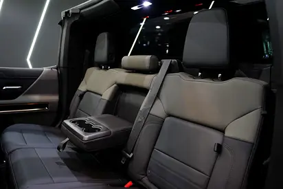 صورة 11 لـ 2024 GMC HUMMER