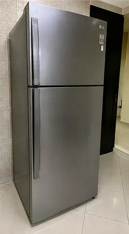 Refregrator and small freezer