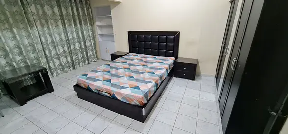 FULLY FURNISHED ROOM (Couples or Working Ladies)