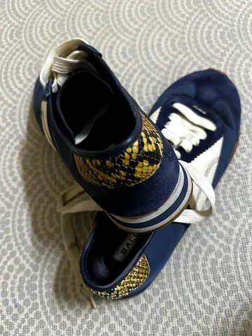 Blue leather & suede sneakers with snake-print detail - used