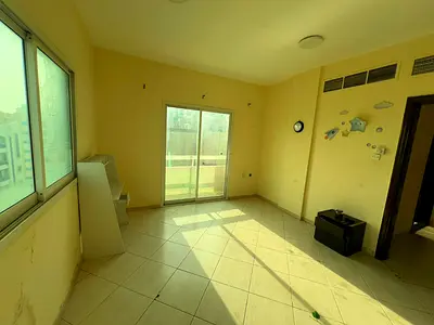 مساحة استثنائية | إطلالة مفتوحة | بلكونة | تكييف مركزي | سعر مميز