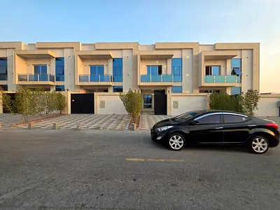 🏡 Townhouse for Sale in Al Helio 2 – Ajman ✨ A unique opportunity to own a townhouse with spaciou