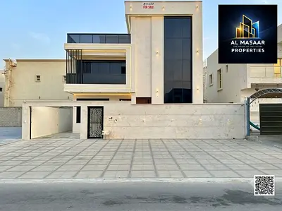 فيلا ثالث طوابق5 غرف نوم ماسترشامل الكهرباء والمياه والمكيفات تكيف مركزي بالكامل