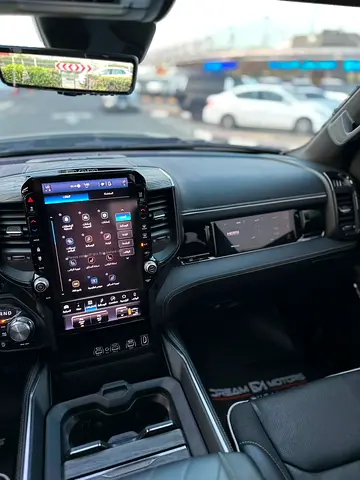 2025 RAM 1500 photo 13