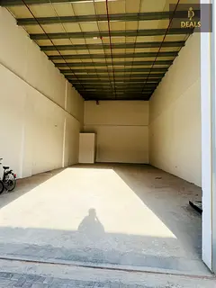2000 sqft Ground Only Warehouse for rent // Jurf industrial Area // 25 kw // Parking and easy access