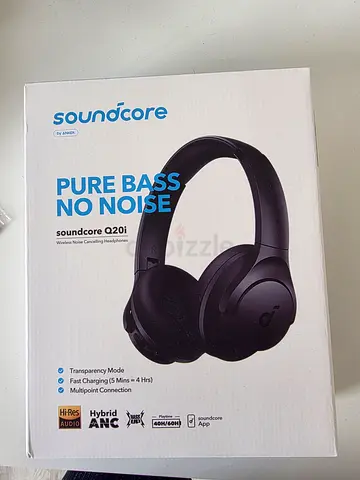 Sound core Q20i Headphones Brand New