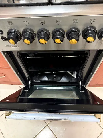 Cooking rang — stainless steel, 4 burner for sale