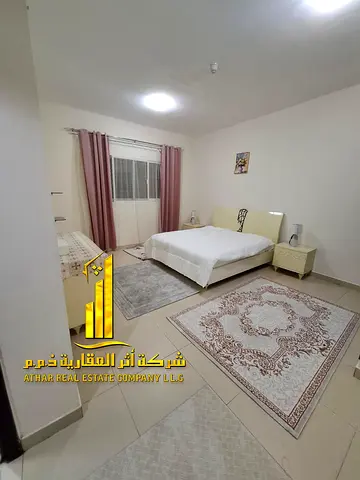 شقة فاخرة للإيجار الشهري – غرفة وصالة مع بلكونه اطلاله مميزه مفروشة بالكامل فرش جديد سوبر ديلوكس مع مطبخ مجهز بالكامل بأحدث الأجهزه