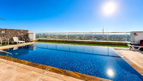 Vacant 1BR | Bright | High Floor