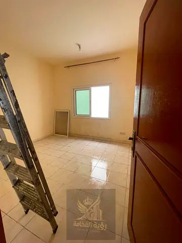 شقة غرفة وصالة للإيجار السنوي في البوطينة فرصة مميزة للإيجار السنوي في منطقة البوطينة، شقة غرفة وصالة بموقع مناسب في منطقة حيوية وقريبة من مختلف الخدم