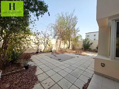 Spacious 4BR Villa Garden Parking