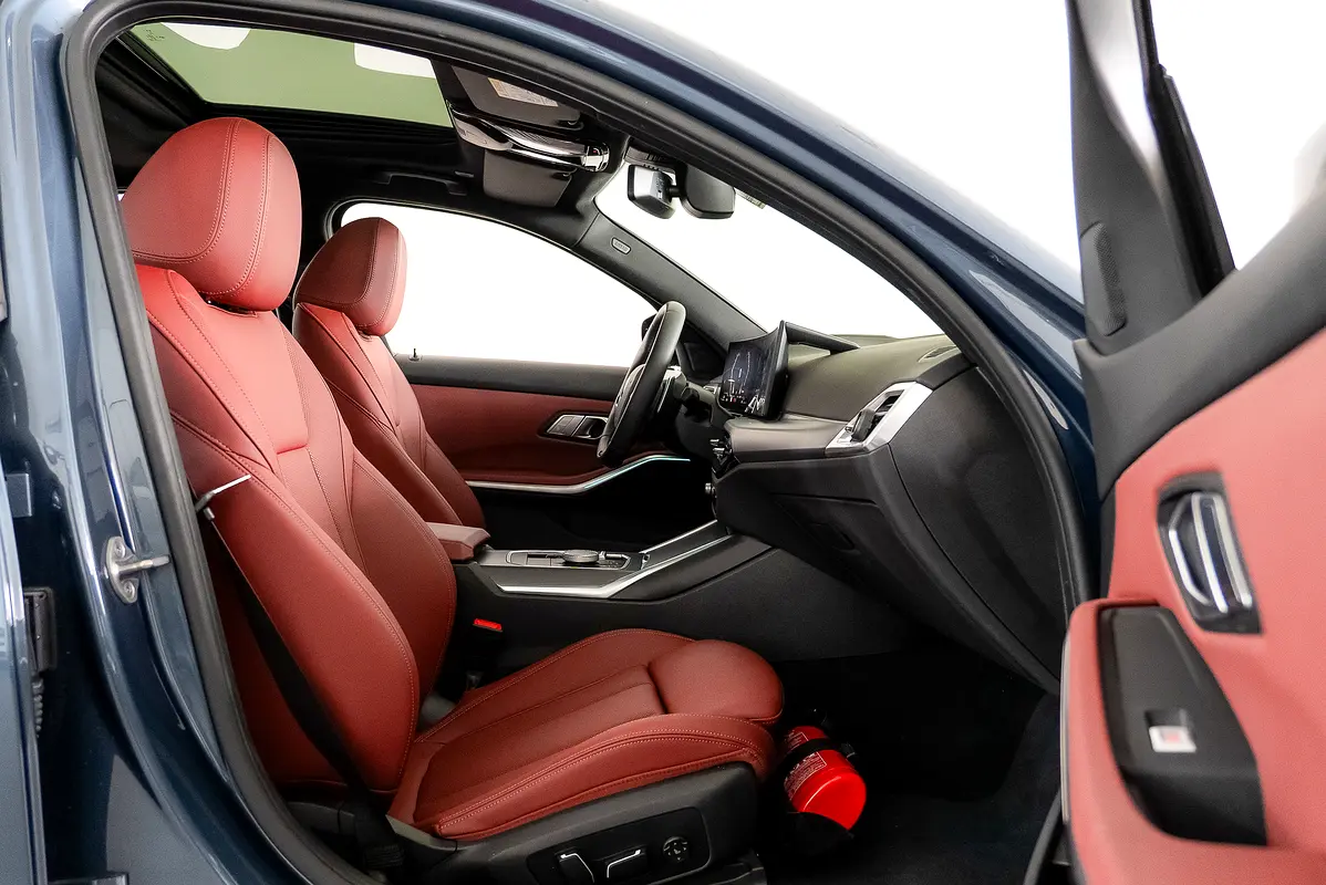 BMW 3-Series 2025