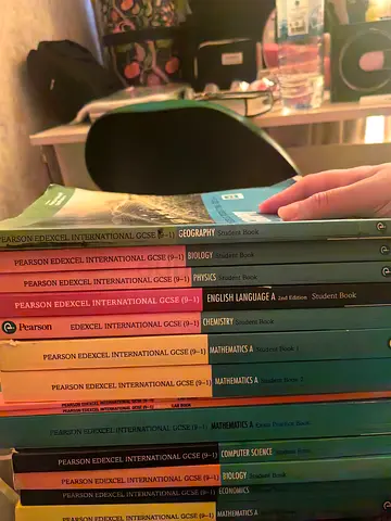 Pearson Edexcel International GCSE Student Book Collection 30 per a book