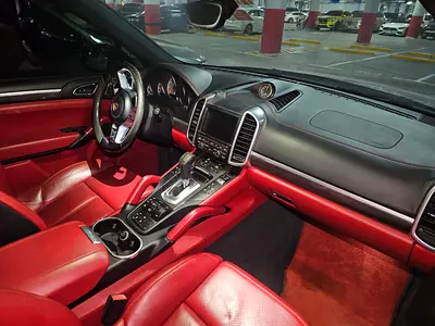 2016 Porsche CAYENNE 照片 8