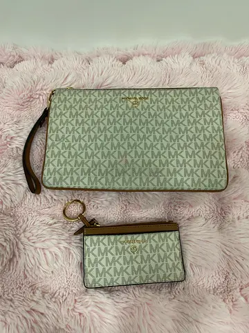 Michael Kors matching wristlet clutch and card holder set - white/tan