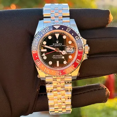 Rolex GMT MASTER II - Pepsi