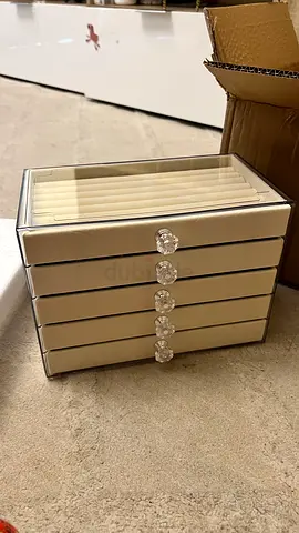 Beige 5-Drawer Jewelry Box with Clear Top and Crystal Knobs