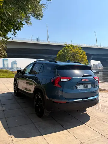 2024 GMC TERRAIN 照片 3