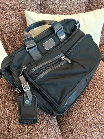 Black Tumi laptop briefcase / bag hybrid - great condition