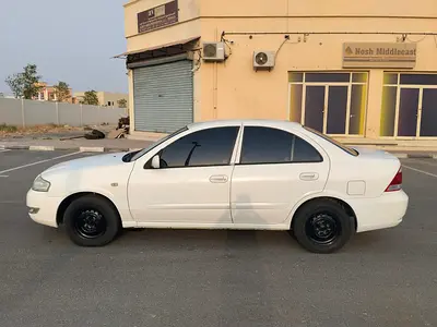 2008 Nissan SUNNY photo 4