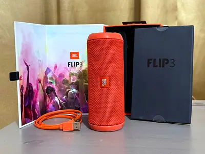 JBL Flip 3 Portable Bluetooth Speaker - Red, Good Condition with Box & Cable