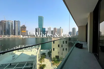CANAL VIEW | LOWER FLOOR | LARGE LAYOUT