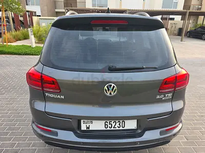 Volkswagen Tiguan R-Line 2015 | GCC Specs | Low Mileage | Perfect Condition