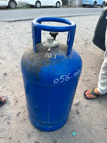 Gas cylinder