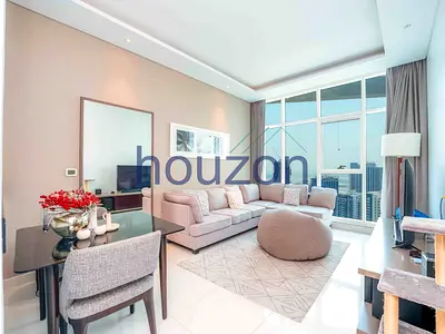Bright + Spacious 1BR | Vacant | Canal View