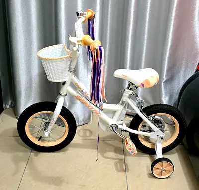 Spartan Children's 12-inch White Training Bike with Basket and Streamers