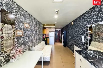 Studio | Vacant on Transfer | Prime Location