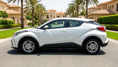صورة 3 لـ 2023 Toyota C-HR