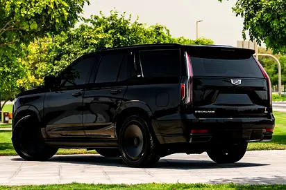 2021 Cadillac ESCALADE 照片 4