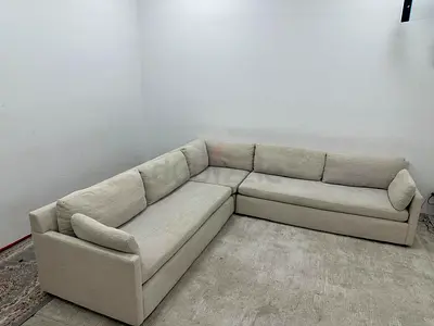 Like new condition west elm corner lshape sofa
