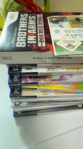 Mixed Used PlayStation 2 & Wii Game Collection (10 discs)