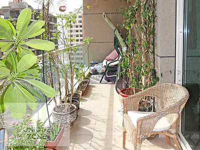 Bright 1BR | Golf Views | Ready to Move