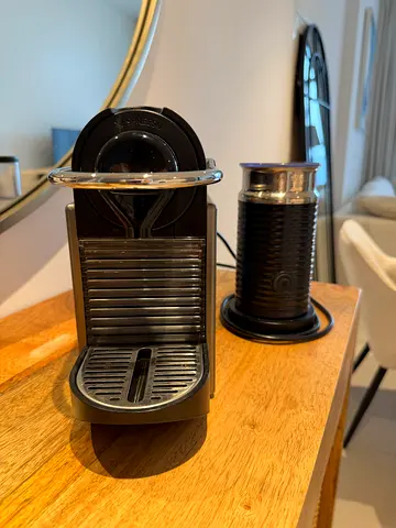 Nespresso Pixie by Krups + Milk Frother