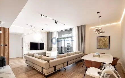 Unfurnished | Vacant In Mid Sep | Pool & Community View