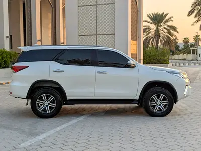 2019 Toyota FORTUNER — фото 7