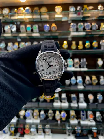 PATEK AQUANAUT SEMI- ETA MACHINE ⚙️ IN MASTER PIECE