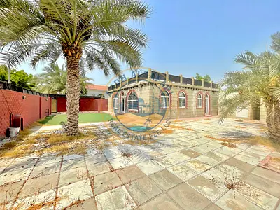 Luxury 4bhk villa with open yard three master bedrooms built in wardrobe