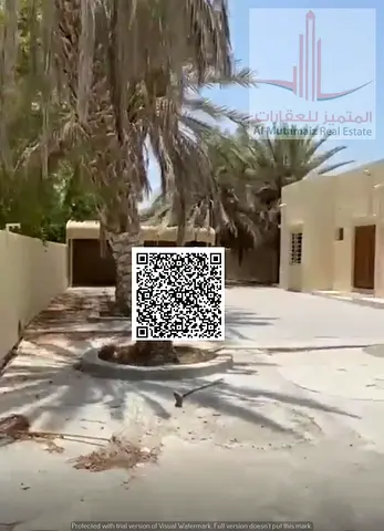 بيت شعبي للبيع ي منطقة سمنان.مكون من اربع غرف.مساحة 9500 قدم